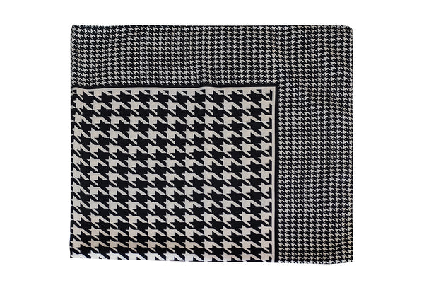 Houndstooth Square
